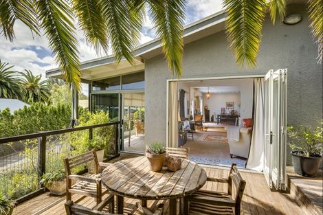 Photo of property in 18 Lucknow Road, Havelock North, 4130