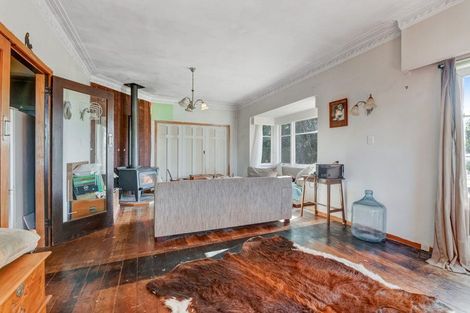 Photo of property in 2640 South Head Road, South Head, Helensville, 0874