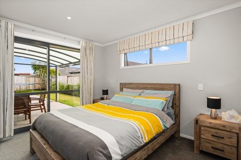 Photo of property in 10 Ponga Place, Papamoa Beach, Papamoa, 3118