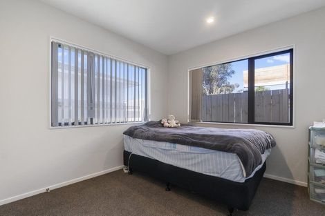 Photo of property in 2a Newham Place, Henderson, Auckland, 0612