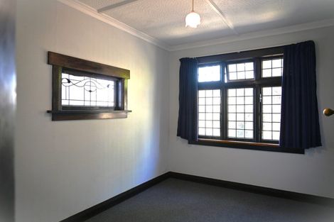 Photo of property in 100 Nairn Street, Mount Cook, Wellington, 6011