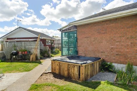 Photo of property in 128 High Street, Bulls, 4818