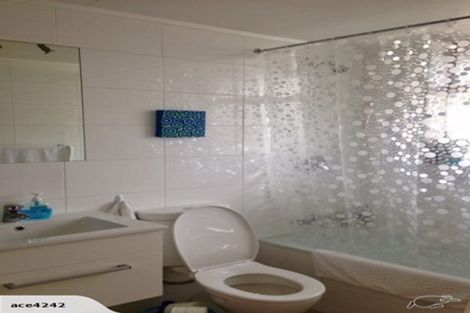 Photo of property in Beresford Apartments, 12/118 Russell Terrace, Berhampore, Wellington, 6023