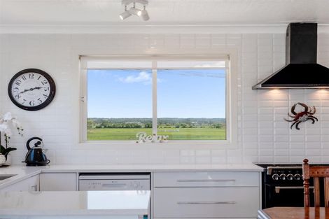 Photo of property in 151 Pukehina Parade, Pukehina, Te Puke, 3189