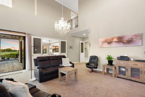 Photo of property in 166 Oriental Parade, Papamoa Beach, Papamoa, 3118