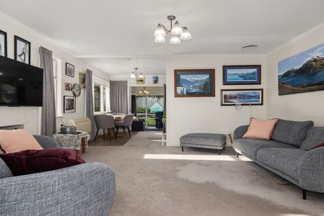 Photo of property in 27 Macarthur Street, Levin, 5510