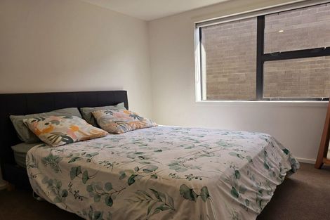 Photo of property in 36 Liberation Road, Papakura, 2110