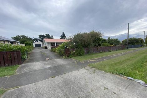 Photo of property in 10 Grey Street, Martinborough, 5711