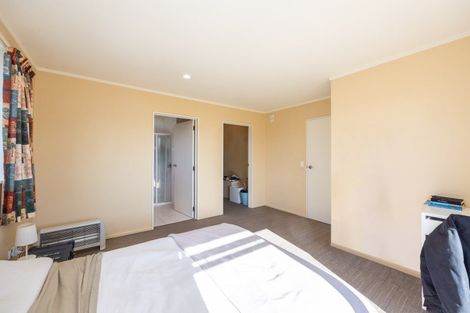 Photo of property in 73 Totara Terrace, Wanaka, 9305