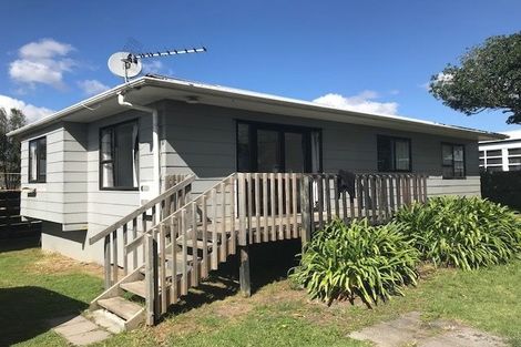 Photo of property in 1/23 Greenhaven Avenue, Opaheke, Papakura, 2113