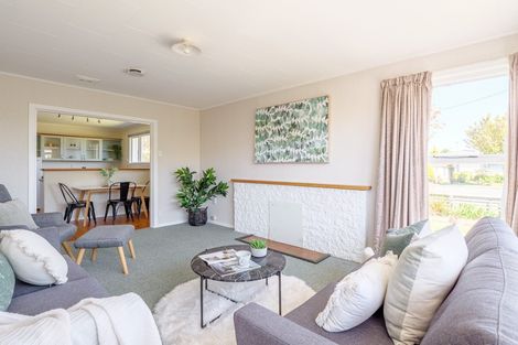 Photo of property in 33 Park Street, Winton, 9720