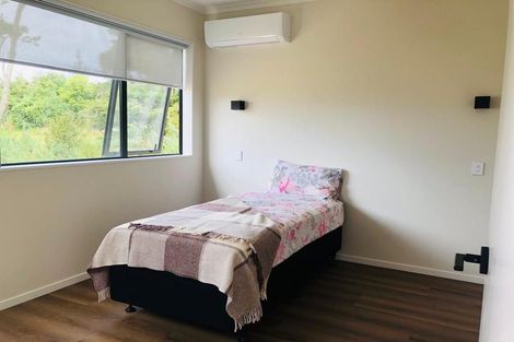 Photo of property in 30 Mettam Drive, Swanson, Auckland, 0614