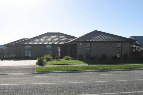 Photo of property in 37 Rolleston Drive, Rolleston, 7614