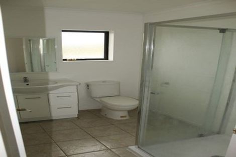 Photo of property in 10 Hill Crescent, New Lynn, Auckland, 0600