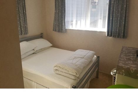 Photo of property in 2 Melia Place, Stanmore Bay, Whangaparaoa, 0932