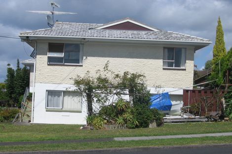 Photo of property in 2/4 Quebec Road, Milford, Auckland, 0620