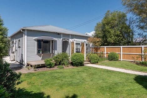 Photo of property in 128 Somerfield Street, Somerfield, Christchurch, 8024