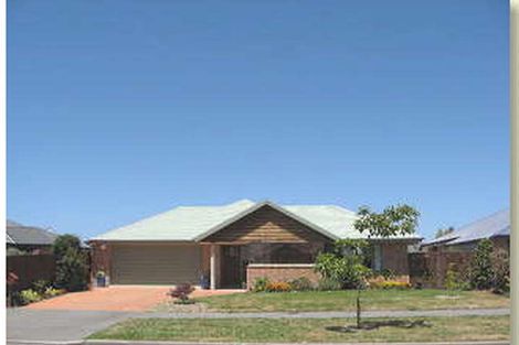 Photo of property in 7 Rue De La Mare, Parklands, Christchurch, 8083