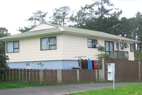 Photo of property in 25 Aldern Road, Massey, Auckland, 0614