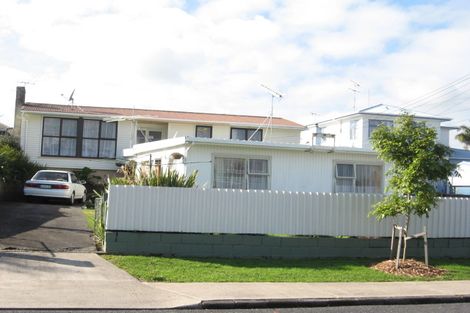 Photo of property in 1/116 Beaumonts Way, Manurewa, Auckland, 2102