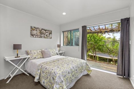 Photo of property in 4 Snowden Place, Raglan, 3225