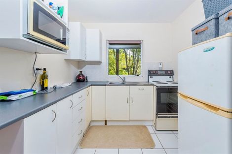 Photo of property in 16 Lagoon Way, West Harbour, Auckland, 0618
