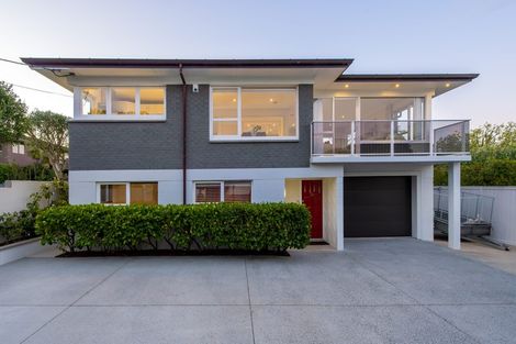 Photo of property in 26 Castor Bay Road, Castor Bay, Auckland, 0620