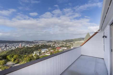 Photo of property in 13a Puketiro Avenue, Northland, Wellington, 6012