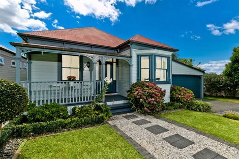 Photo of property in 2/4 Georgia Terrace, Albany, Auckland, 0632