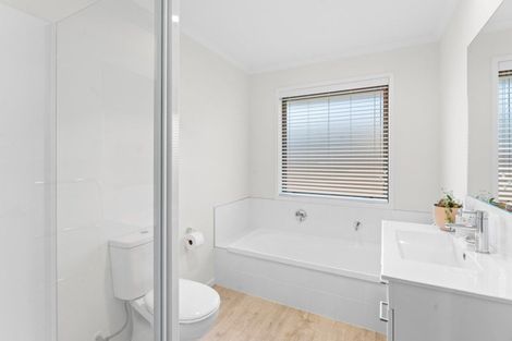 Photo of property in 10 Kanapa Close, Papamoa, 3118