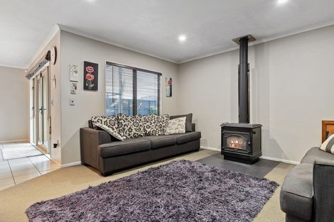 Photo of property in 12 Parkwood Place, Huntington, Hamilton, 3210