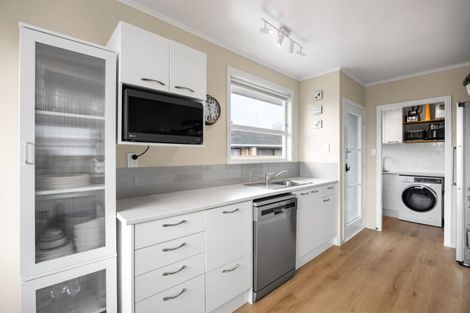 Photo of property in 9 Anthony Crescent, Bader, Hamilton, 3206