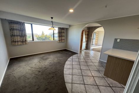 Photo of property in 18 Deodar Place, Totara Heights, Auckland, 2105