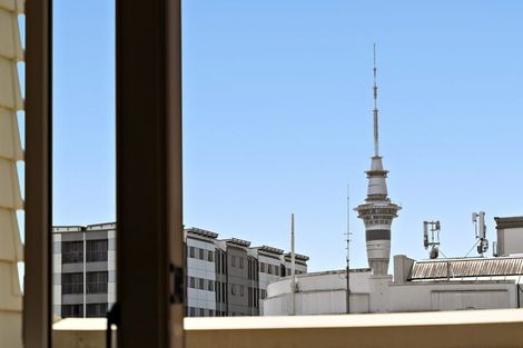 Photo of property in Henry Walton Flats, 7/2 Upper Queen Street, Auckland Central, Auckland, 1010