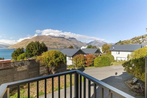 Photo of property in 1/4 Sainsbury Road, Fernhill, Queenstown, 9300