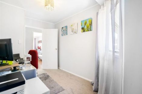 Photo of property in 106 Spinella Drive, Bayview, Auckland, 0629