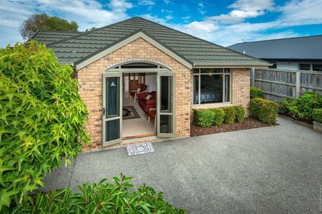 Photo of property in 2/252 Mairehau Road, Burwood, Christchurch, 8083