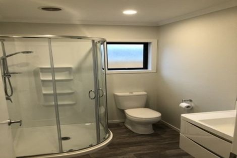 Photo of property in 2/10 Heath Street, Saint Andrews, Hamilton, 3200