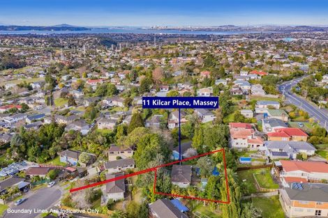 Photo of property in 11 Kilcar Place, Massey, Auckland, 0614