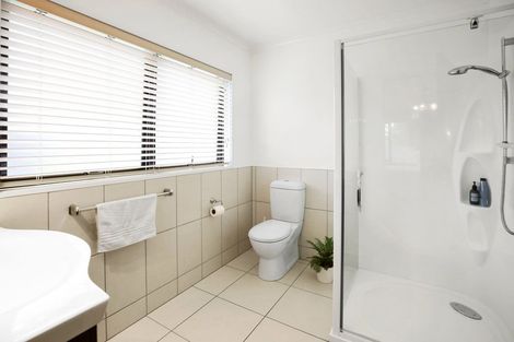 Photo of property in 7 Burn-murdoch Street, St Andrews, Hamilton, 3200