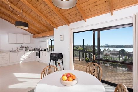 Photo of property in 2 Keam Way, Welcome Bay, Tauranga, 3112