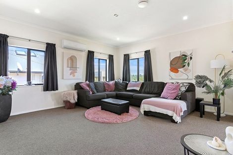 Photo of property in 33 Amy Place, Pyes Pa, Tauranga, 3112