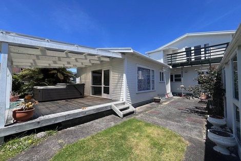 Photo of property in 185 Knights Road, Hutt Central, Lower Hutt, 5011