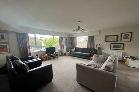 Photo of property in 14 Ardal Grove, Tirohanga, Lower Hutt, 5010