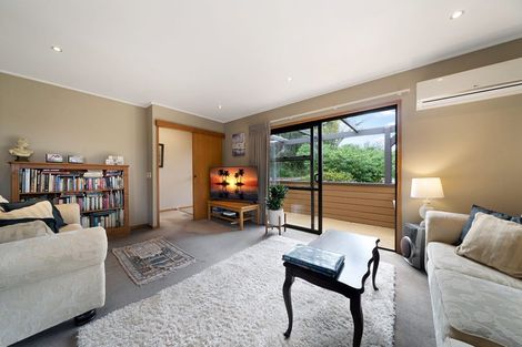 Photo of property in 2/5 Highlight Parade, Te Atatu South, Auckland, 0610