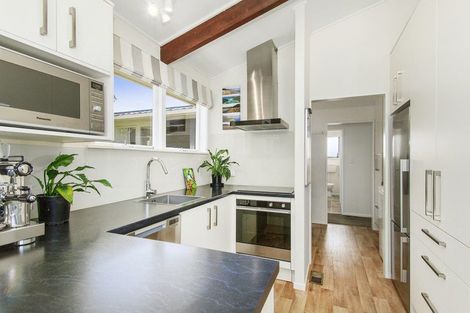 Photo of property in 10 Hallewell Crescent, Johnsonville, Wellington, 6037