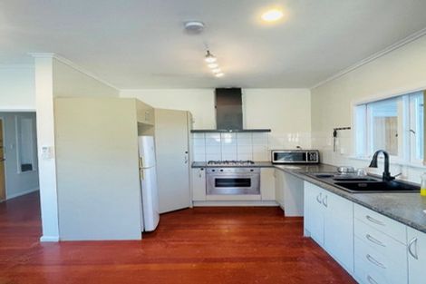 Photo of property in 172 Rangitoto Road, Papatoetoe, Auckland, 2025