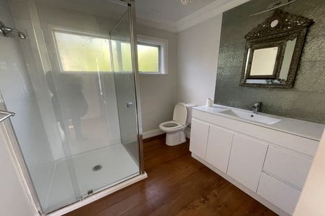 Photo of property in 25 Brigantine Drive, Beach Haven, Auckland, 0626