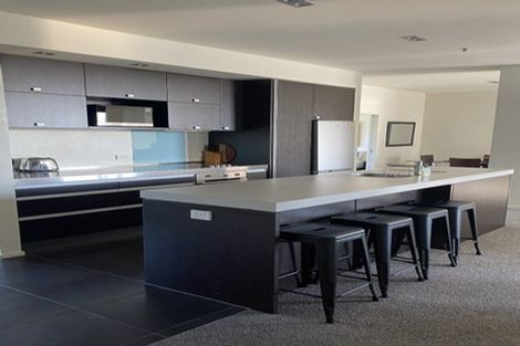 Photo of property in 22 Liardet Apartments, 13/20 Liardet Street, New Plymouth, 4310