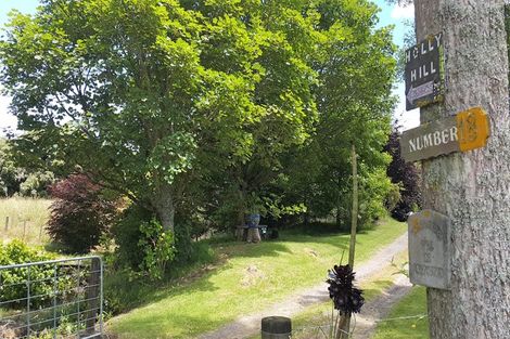 Photo of property in 18 Whakaroa Road, Kinloch, Taupo, 3385